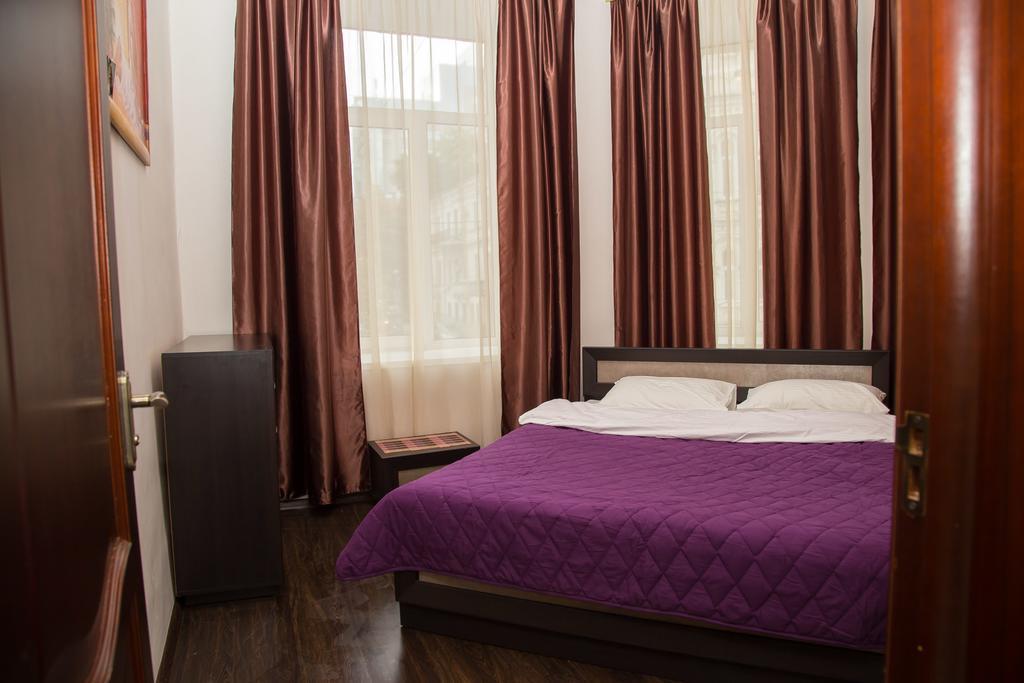 Apartment Mala Zhytomyrska 16 키예프 외부 사진